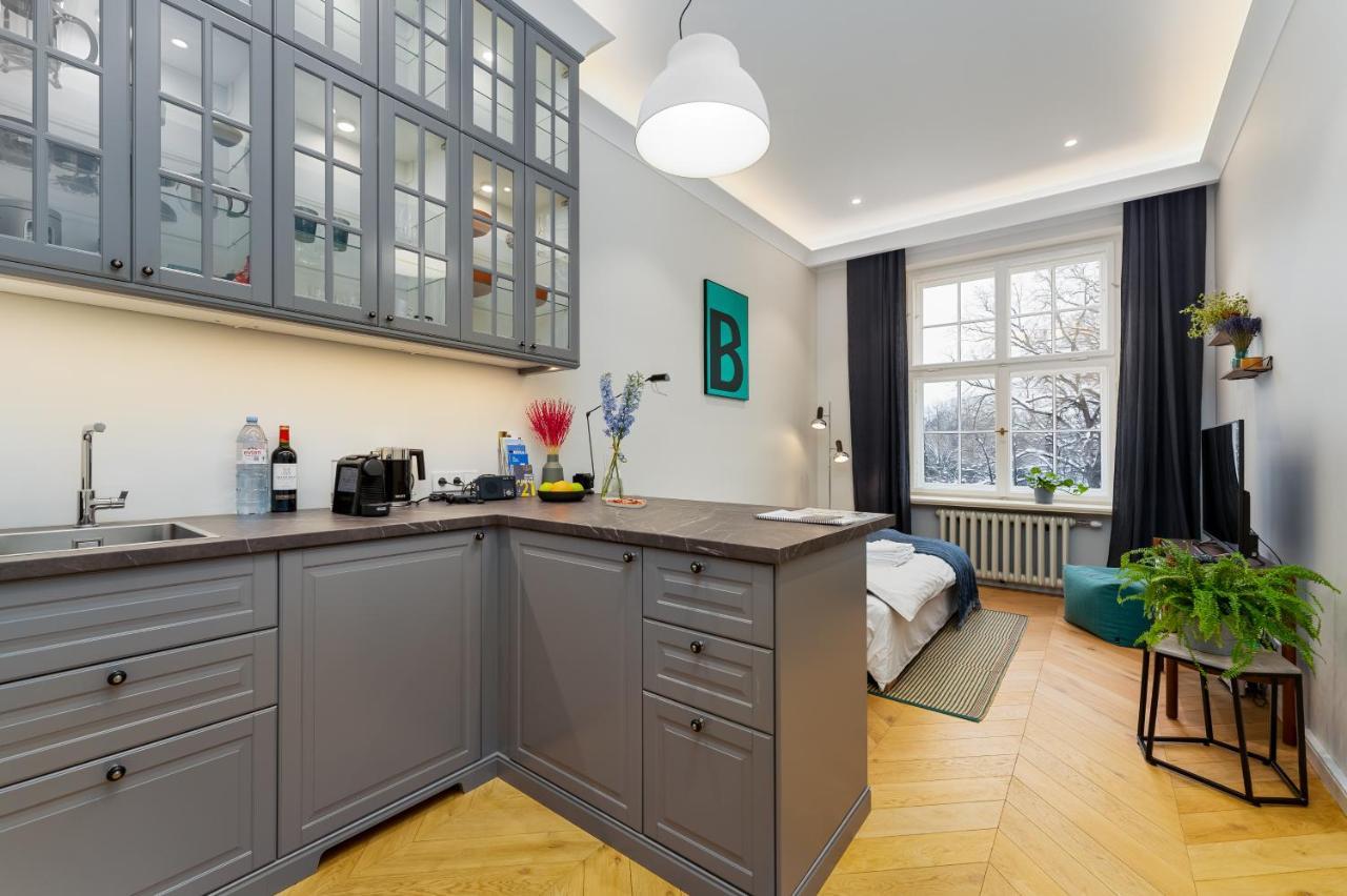 Smart Park View Studio In Heart Of Riga 5 Min To Old Town Exterior photo